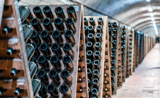 Дело ювелира:  что надо знать о гаражных и авторских винодельнях Краснодарского края