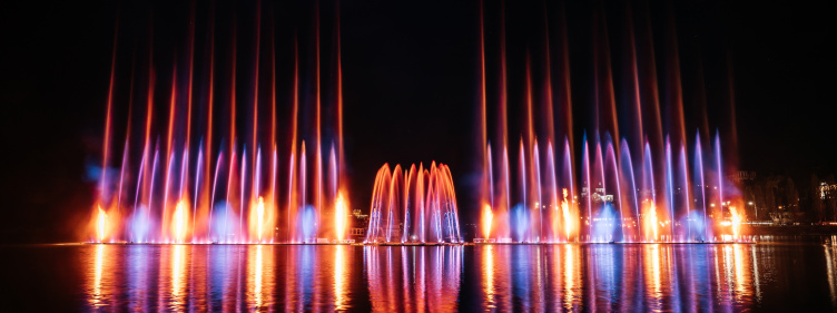 Шоу фонтанов на озере Абрау